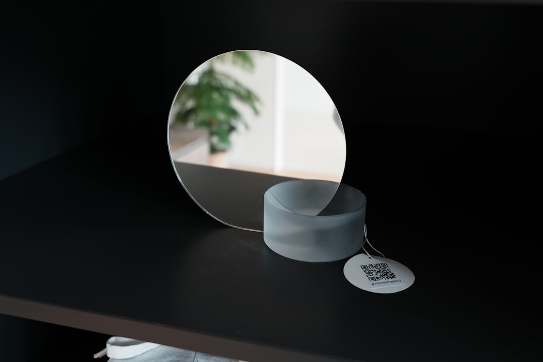 鏡の風水完全ガイド|八角鏡・丸鏡・姿見の正しい使い分け